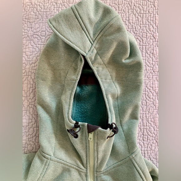 Voormi Merino Wool Core Construction Jacket - Picture 15 of 16